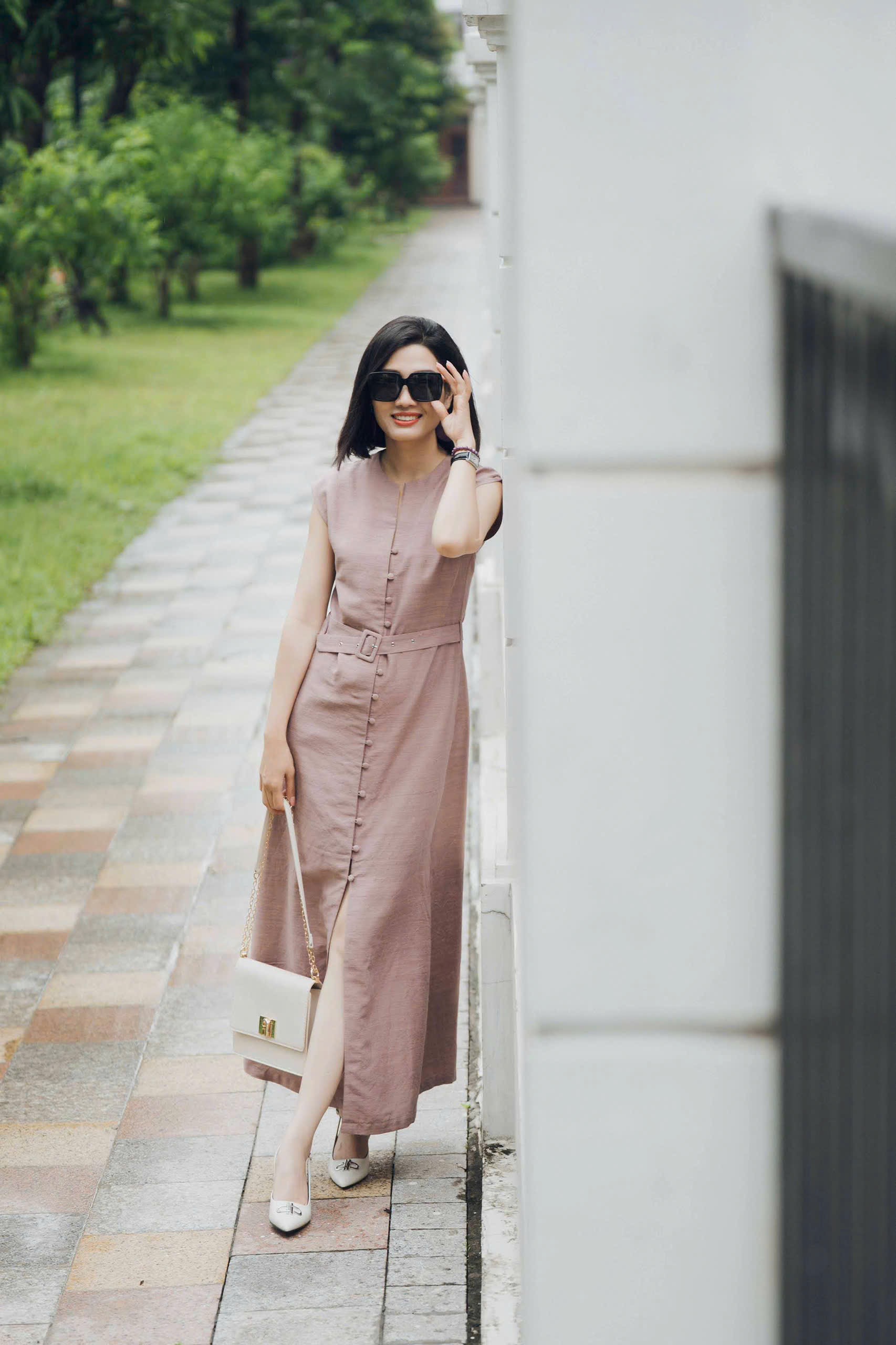  Dusky Rose Dress | Váy cổ tròn “Tro Hoa”