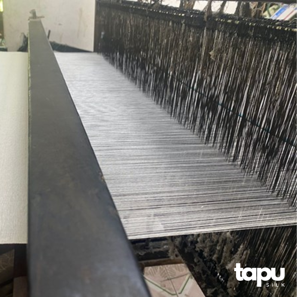 Vải lụa thủ công nhuộm màu tự nhiên cao cấp