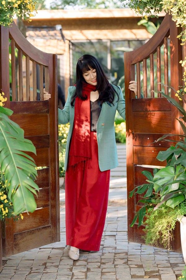 Luxury Silk Jacket for elegant woment